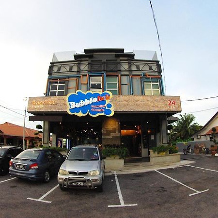 Tube Hotel Klebang Melaka Экстерьер фото