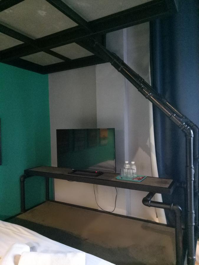 Tube Hotel Klebang Melaka Экстерьер фото