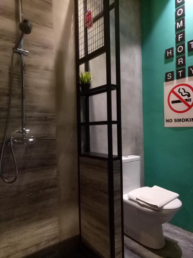 Tube Hotel Klebang Melaka Экстерьер фото